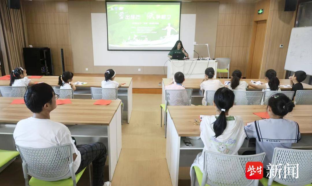 积极向刘老, 向孩子们介, 苏超