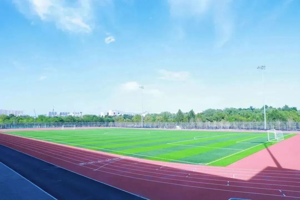 提升社区活, Footb
